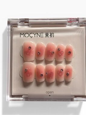 Pink Heart Ombre Press-On Nail Set with Rhinestones